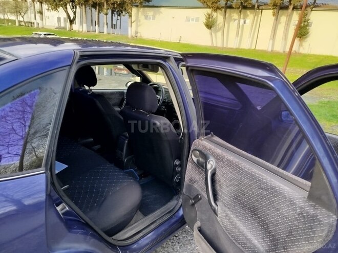 Opel Vectra 1996, 365,000 km - 1.8 л - Qax