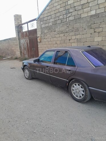 Mercedes 200 E 1992, 200,000 km - 2.0 л - Bakı