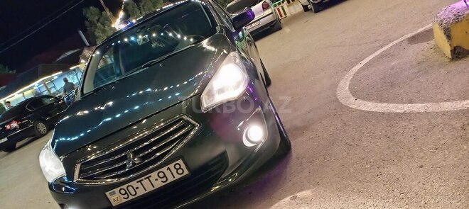 Mitsubishi Attrage 2014, 316,000 km - 1.2 л - Bakı