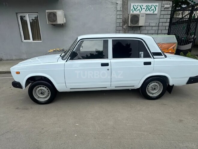 LADA (VAZ) 2107 2007, 450,000 km - 1.6 l - Quba
