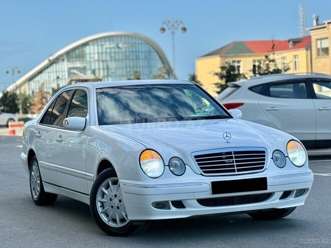 Mercedes E 240 2001, 228,535 km - 2.4 л - Bakı