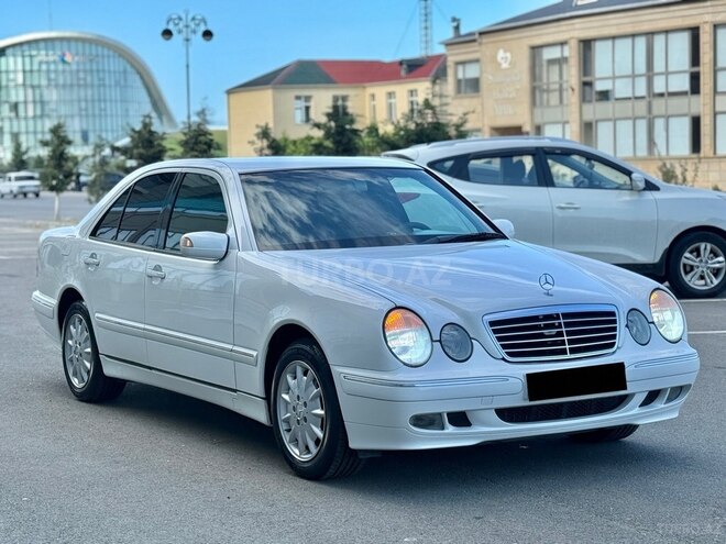 Mercedes E 240 2001, 228,535 km - 2.4 л - Bakı