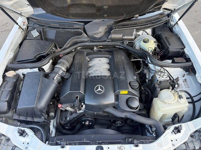 Mercedes E 240 2001, 228,535 km - 2.4 л - Bakı
