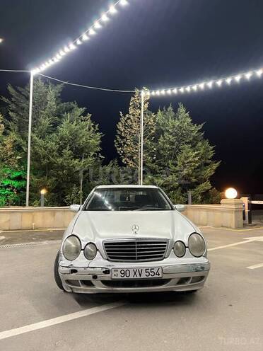 Mercedes E 220 2001, 578,800 km - 2.2 l - Bakı