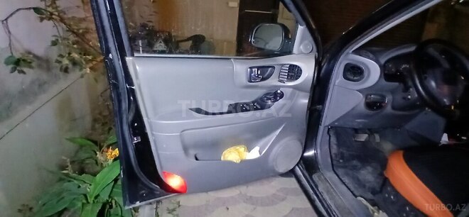 Hyundai Santa Fe 2003, 300,000 km - 2.0 л - Bakı