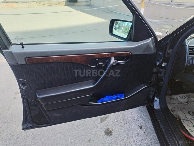 Mercedes C 230 1997, 355,000 km - 2.3 l - Tovuz