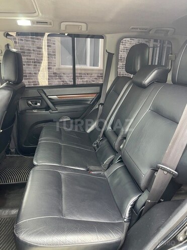 Mitsubishi Pajero 2007, 173,000 km - 3.0 l - Bakı