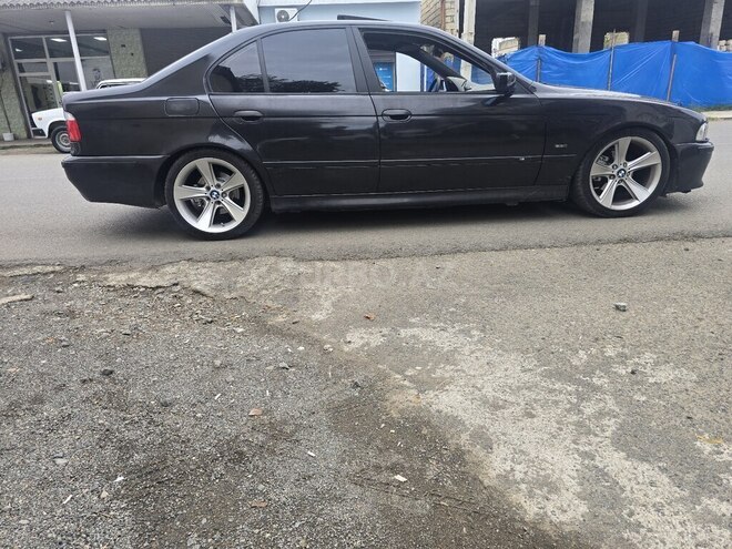 BMW 528 2000, 456,321 km - 2.8 л - Lerik