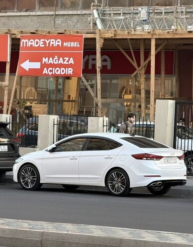 Hyundai Avante 2016, 249,000 km - 1.6 l - Bakı