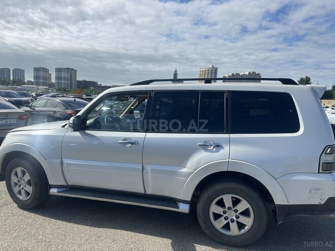 Mitsubishi Pajero 2007, 272,365 km - 3.0 l - Bakı
