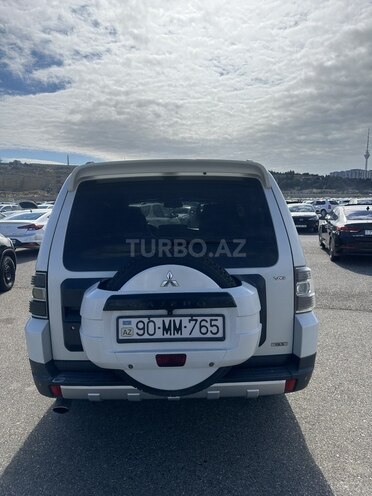 Mitsubishi Pajero 2007, 272,365 km - 3.0 l - Bakı