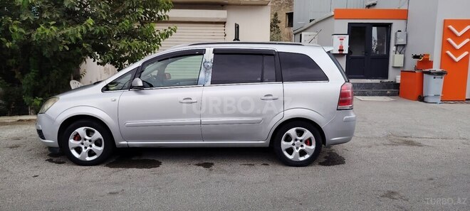 Opel Zafira 2006, 285,000 km - 2.2 l - Bakı