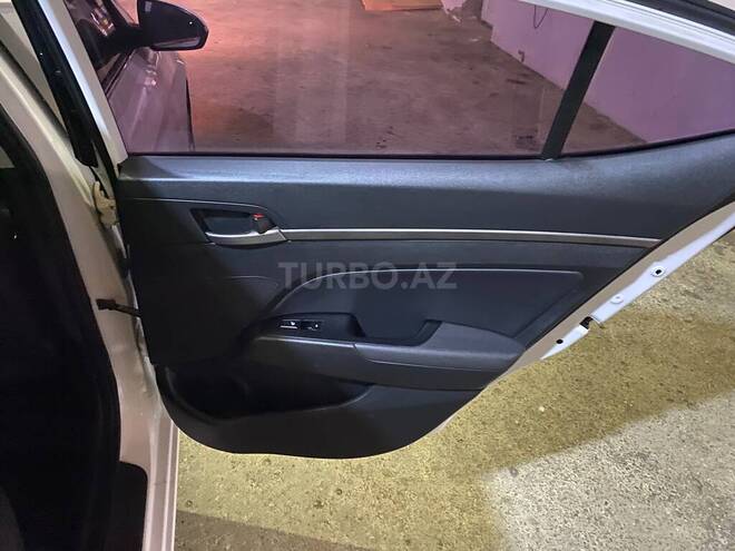 Hyundai Elantra 2016, 246,000 km - 1.6 l - Siyəzən