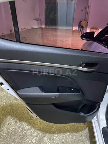 Hyundai Elantra 2016, 246,000 km - 1.6 l - Siyəzən