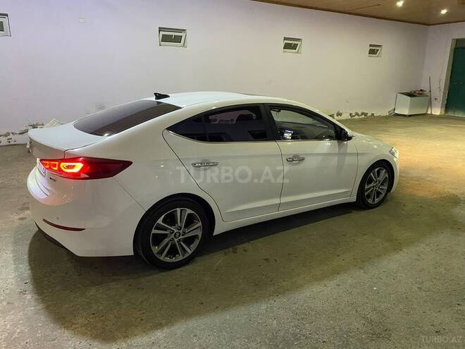 Hyundai Elantra 2016, 246,000 km - 1.6 l - Siyəzən