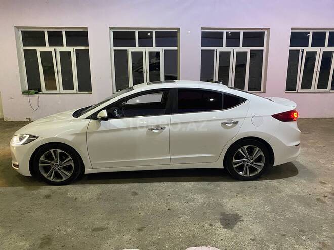 Hyundai Elantra 2016, 246,000 km - 1.6 l - Siyəzən
