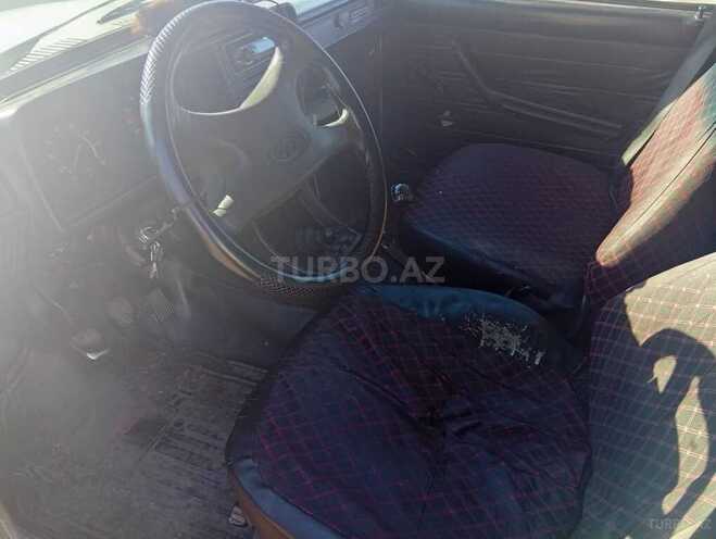LADA (VAZ) 2107 2003, 50,000 km - 1.6 l - Ucar