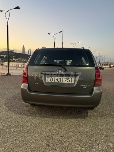 Toyota Corolla 2004, 233,000 km - 1.4 l - Bakı