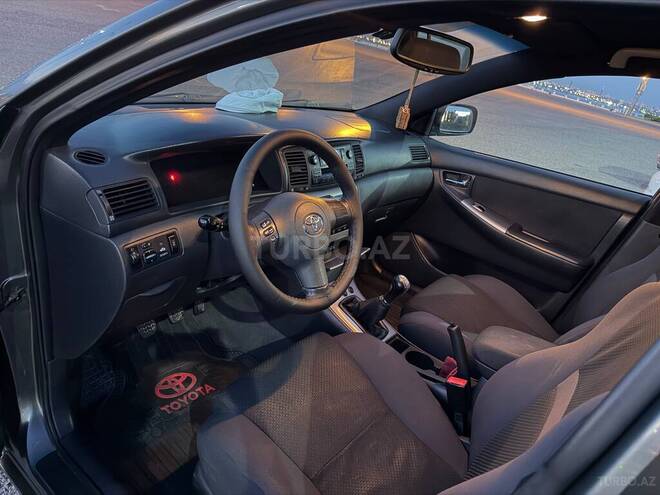 Toyota Corolla 2004, 233,000 km - 1.4 l - Bakı