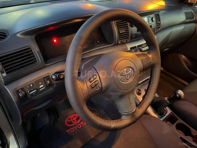 Toyota Corolla 2004, 233,000 km - 1.4 l - Bakı