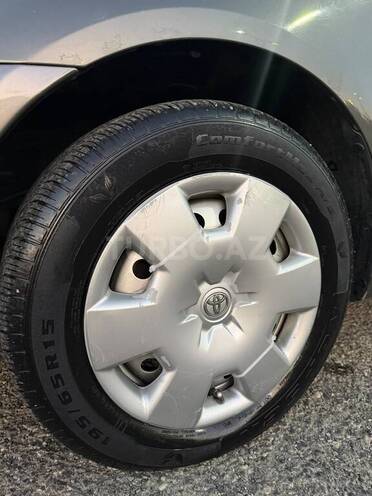 Toyota Corolla 2004, 233,000 km - 1.4 l - Bakı