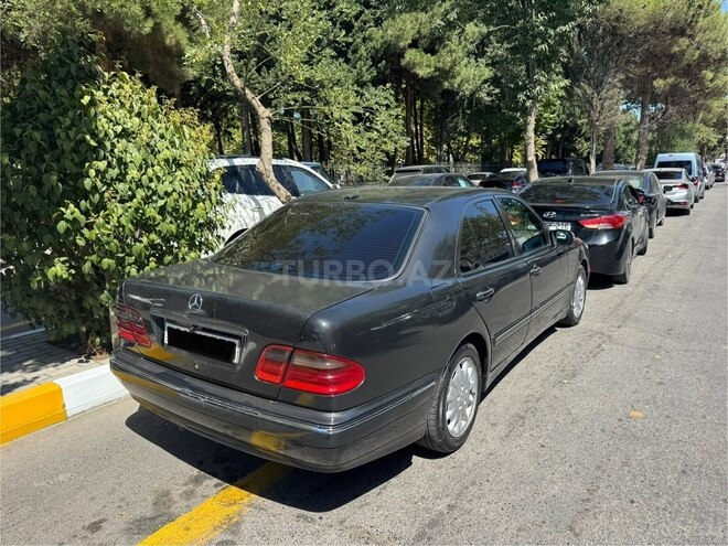 Mercedes E 220 1999, 384,512 km - 2.2 l - Bakı