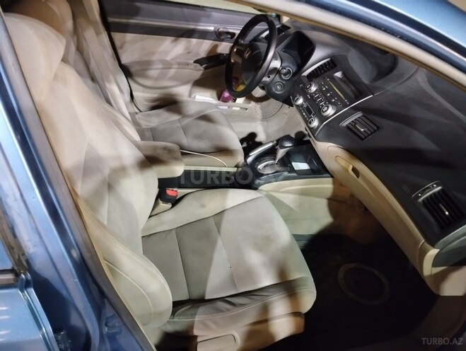 Honda Civic 2009, 300,000 km - 1.3 л - Bakı