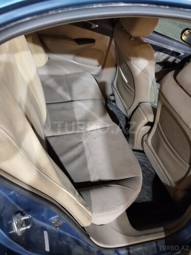 Honda Civic 2009, 300,000 km - 1.3 л - Bakı
