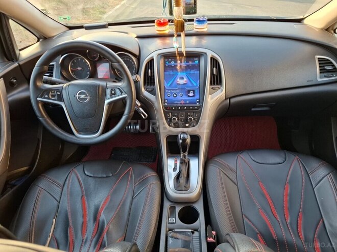 Opel Astra 2011, 287,000 km - 1.4 l - Bakı