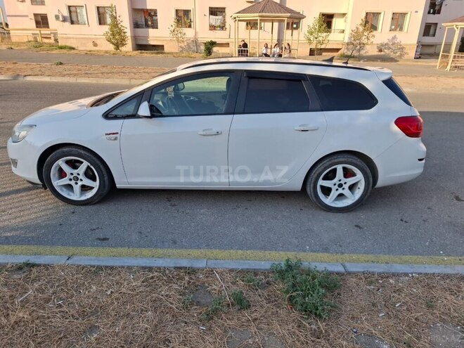 Opel Astra 2011, 287,000 km - 1.4 l - Bakı