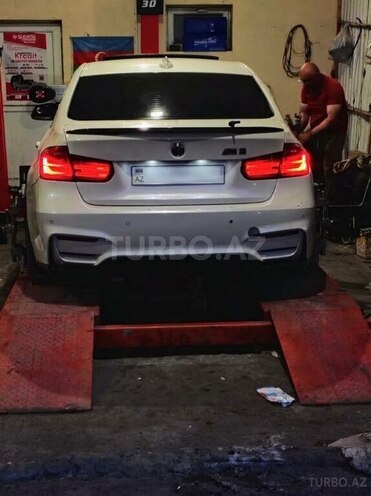 BMW 328 2014, 300,000 km - 2.0 l - Bakı