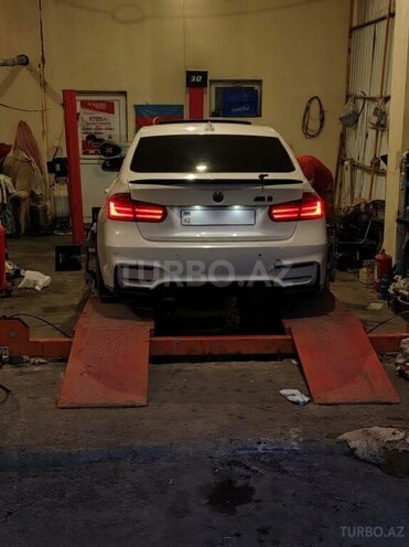 BMW 328 2014, 300,000 km - 2.0 l - Bakı
