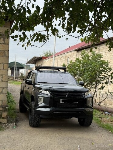 Mitsubishi L200 2023, 52,000 km - 2.4 l - Bakı