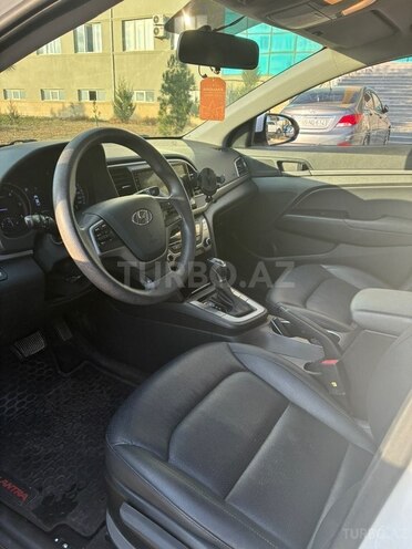 Hyundai Avante 2016, 165,000 km - 1.6 l - Bakı