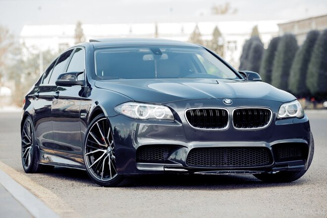 BMW 528 2015, 205,000 km - 2.0 l - Gəncə