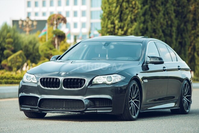 BMW 528 2015, 205,000 km - 2.0 l - Gəncə