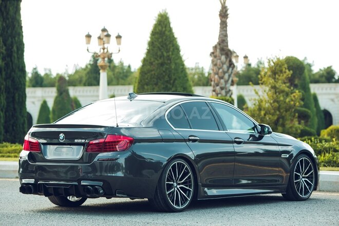 BMW 528 2015, 205,000 km - 2.0 l - Gəncə