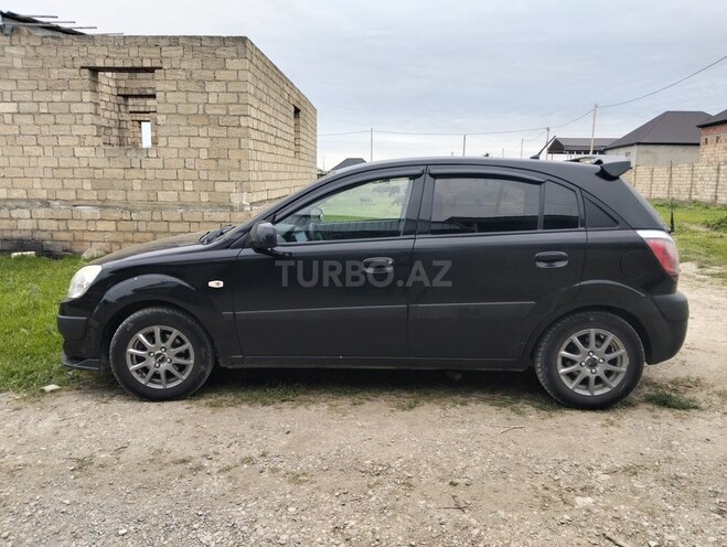 Kia Rio 2009, 400,000 km - 1.4 l - Şabran