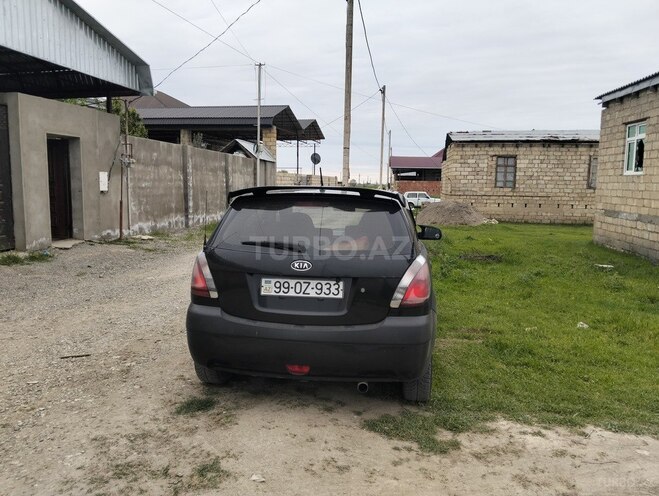 Kia Rio 2009, 400,000 km - 1.4 l - Şabran