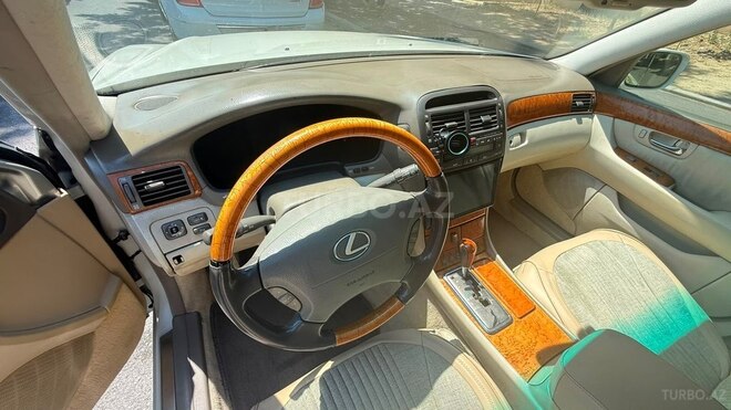 Lexus LS 430 2002, 446,000 km - 4.3 l - Bakı