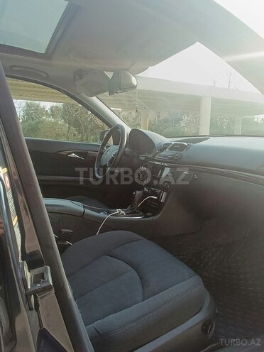 Mercedes E 220 2003, 570,000 km - 2.2 l - Bakı