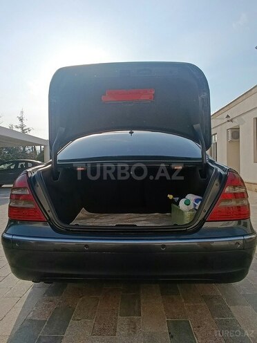 Mercedes E 220 2003, 570,000 km - 2.2 l - Bakı