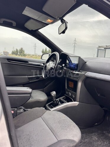 Opel Astra 2006, 246,251 km - 1.3 л - Bakı