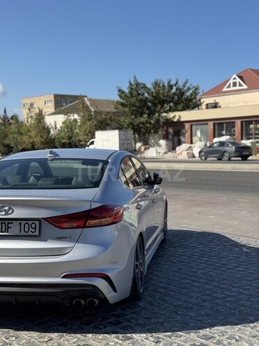 Hyundai Elantra 2017, 118,181 km - 1.6 л - Bakı