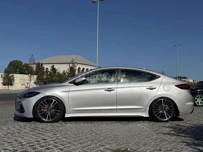 Hyundai Elantra 2017, 118,181 km - 1.6 л - Bakı