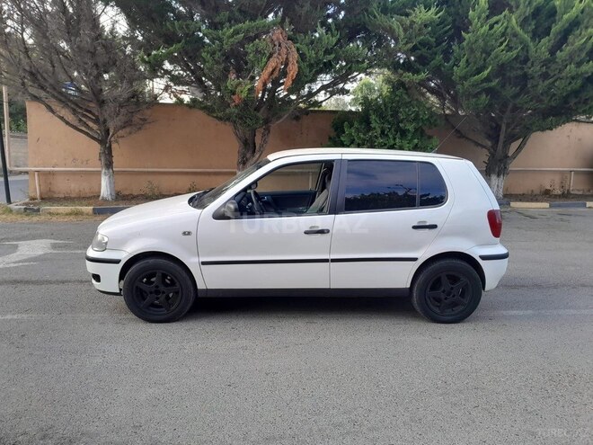 Volkswagen Polo 2001, 390,000 km - 1.4 l - Bakı