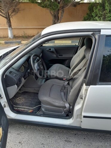 Volkswagen Polo 2001, 390,000 km - 1.4 l - Bakı