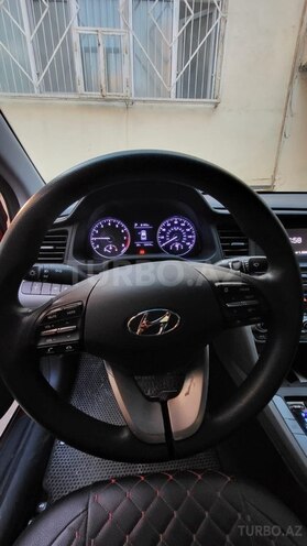 Hyundai Elantra 2019, 129,000 km - 2.0 l - Bakı