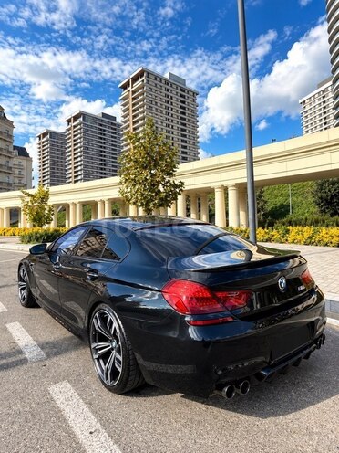 BMW M6 2013, 104,000 km - 4.4 l - Bakı