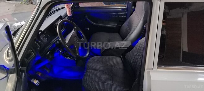 LADA (VAZ) 2107 2002, 185,000 km - 1.6 l - Salyan